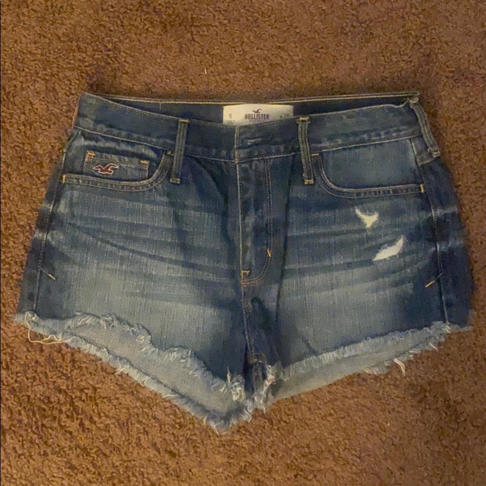 Hollister High Waisted Distressed Shorts Size 9